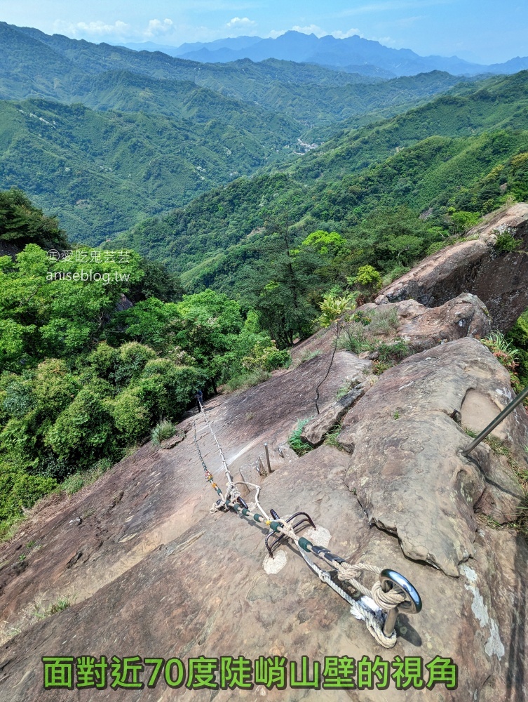 五寮尖登山步道，要手腳並用的拉繩攀岩路線，新北三峽景點(姊姊遊記)