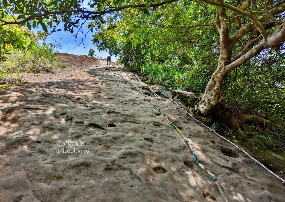 五寮尖登山步道，要手腳並用的拉繩攀岩路線，新北三峽景點(姊姊遊記)