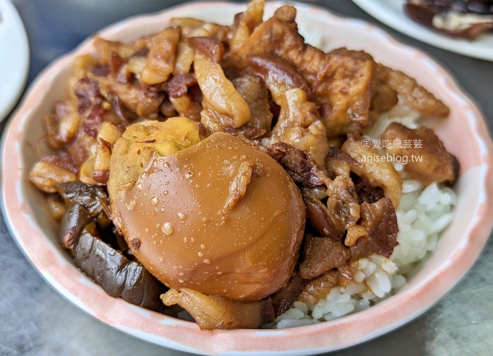 洪記滷肉飯，平實價格份量十足，桃園中正藝文特區附近美食(姊姊食記)