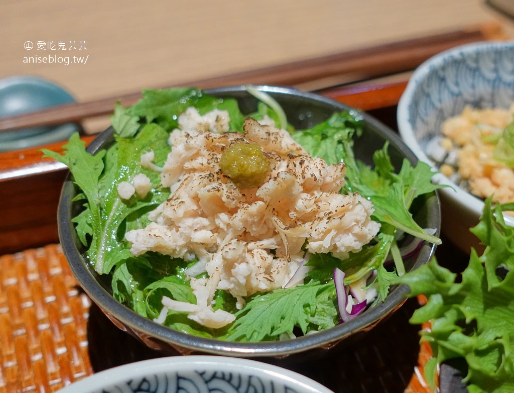 有吉豐盛丼專門店，一次吃八種口味，大吉啦！😍