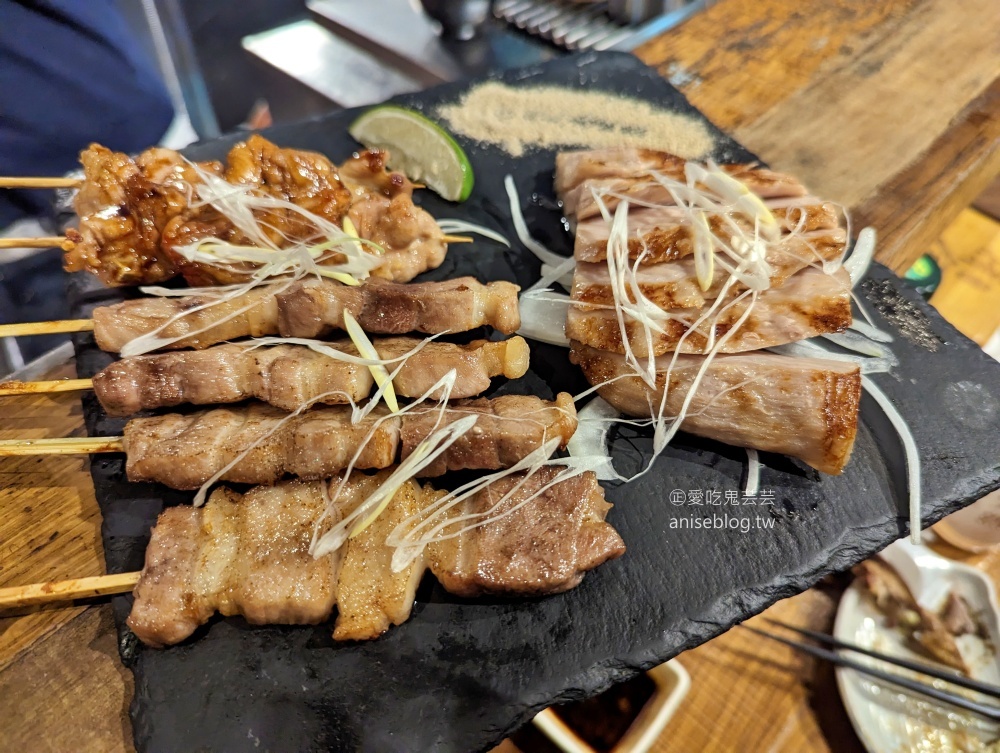 擇食居酒屋，搭1800公車去港口吃美食吧，基隆崁仔頂宵夜場(姊姊食記)