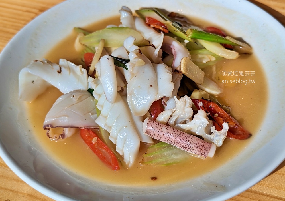 吃飯看海，無敵海景與美味九孔鮑魚，東北角貢寮海鮮美食(姊姊食記)