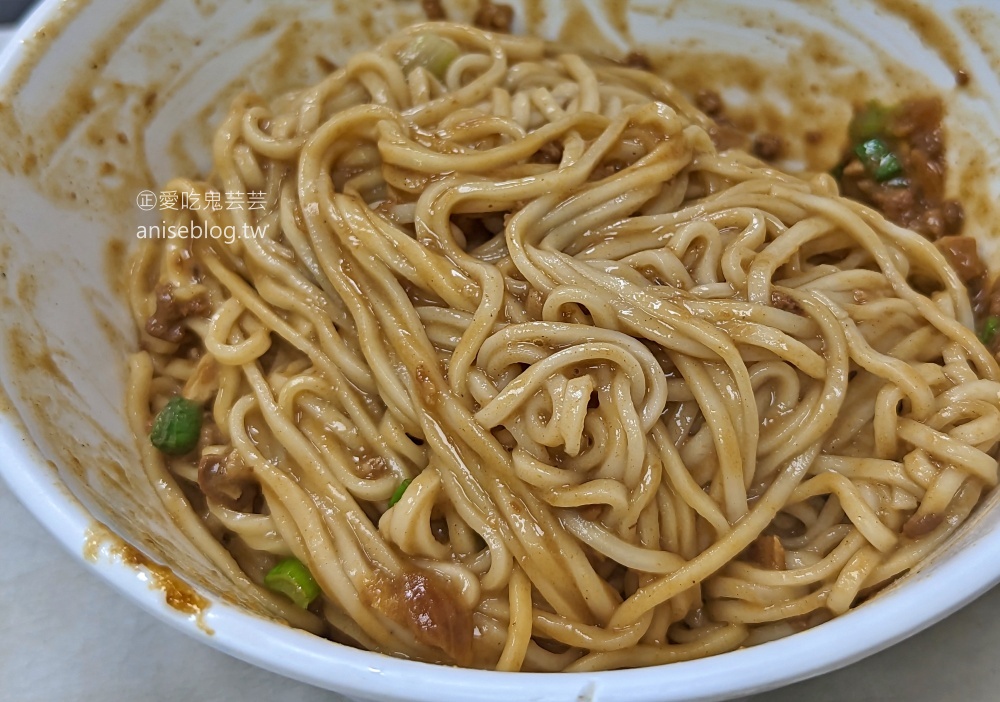 趙記菜肉餛飩大王，桃源街老字號人氣美食，捷運西門站(姊姊食記)