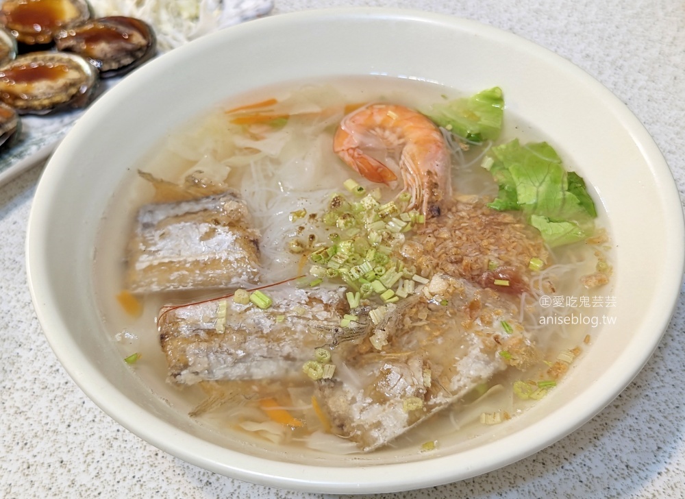 長榮小吃，蒜香小卷好誘人啊！東北角深澳海鮮美食(姊姊食記)