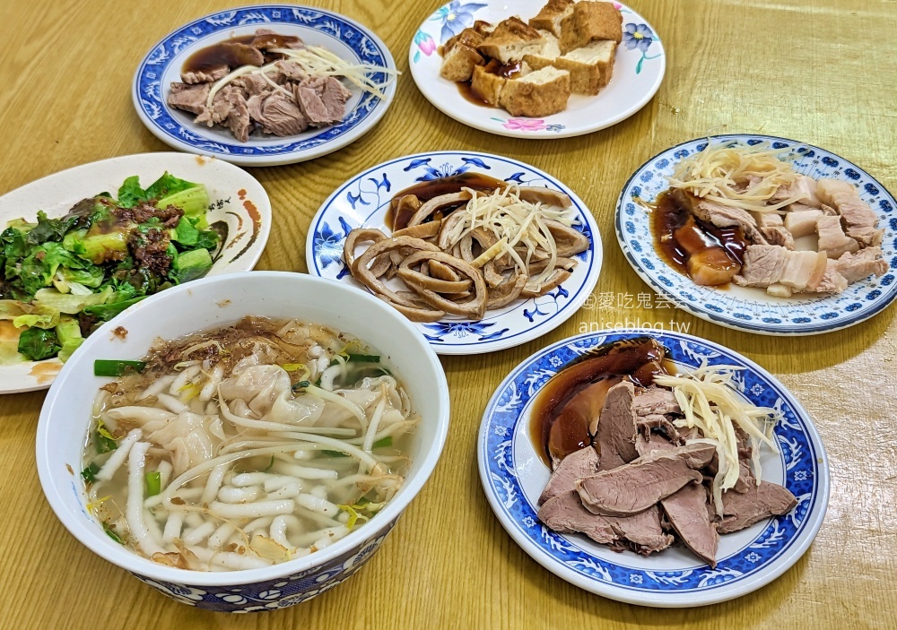 杉台東米苔目，永和的黑白切深夜食堂，捷運永安市場站美食(姊姊食記) @愛吃鬼芸芸