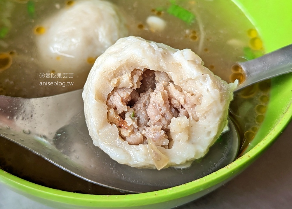 萬大路骨仔肉湯，萬華車站捷運龍山寺站美食(姊姊食記)