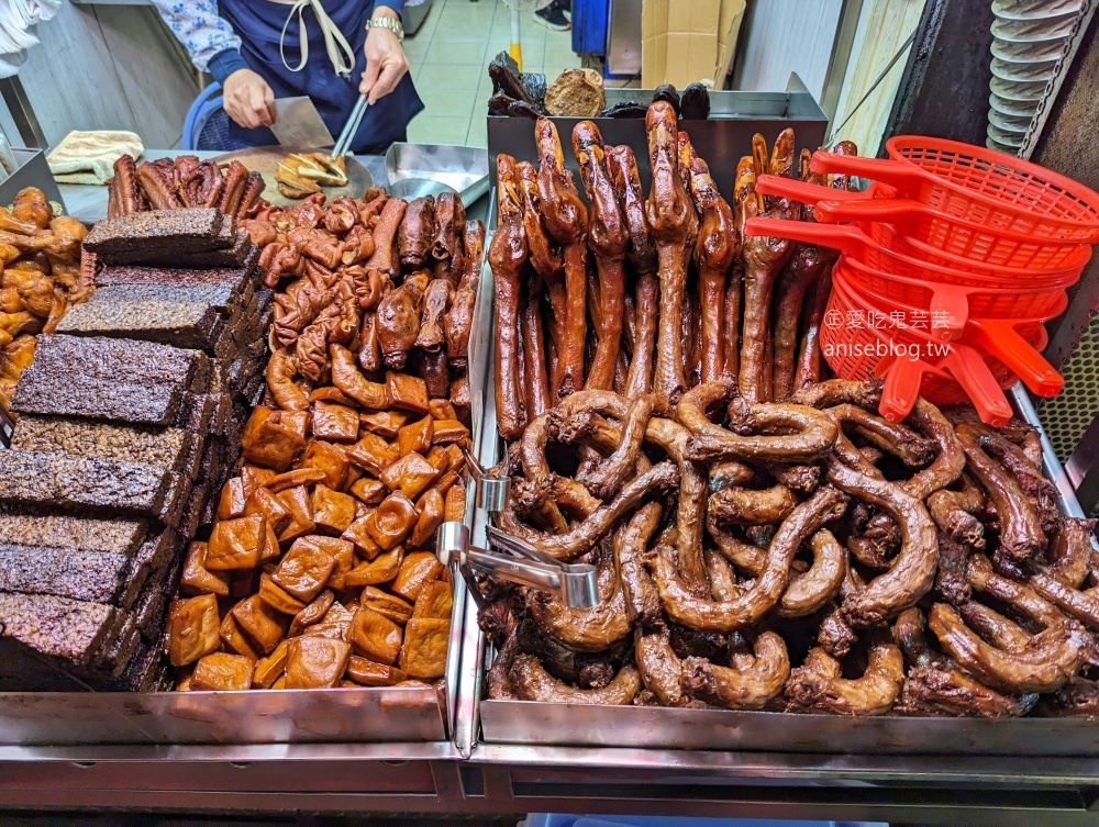 南勢角東山鴨頭，興南夜市排人氣隊店，中和美食(姊姊食記)