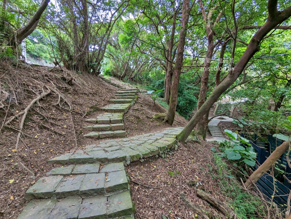 硫磺谷遊憩區，溫泉泡腳池台北近郊散步好去處(姊姊遊記)