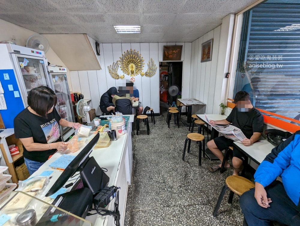 明峯早餐，酥香炸豬排是美味的招牌，桃園美食(姊姊食記)