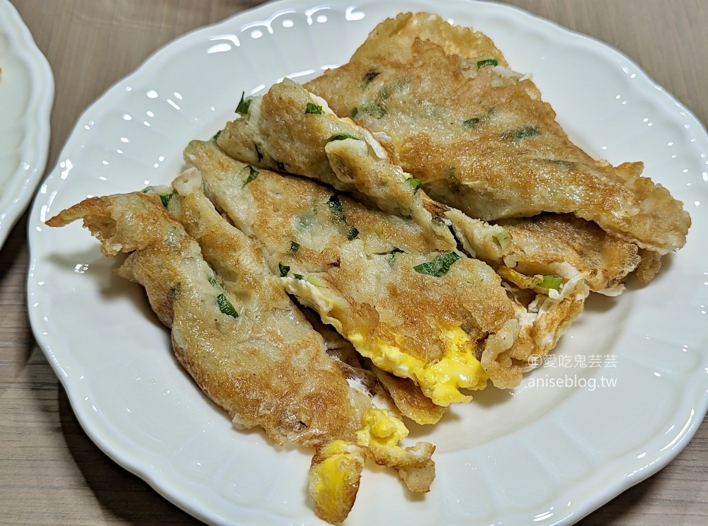 日隆早點，軟中帶Q的粉漿蛋餅是招牌，桃園美食(姊姊食記)