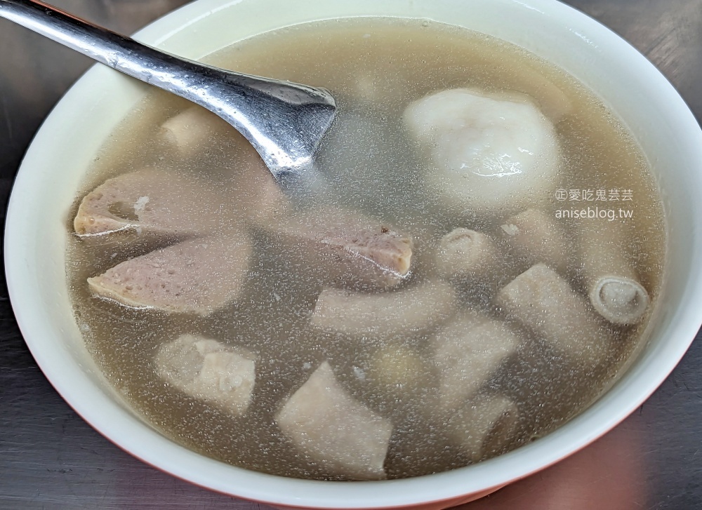 三條路油飯排骨酥湯，萬華環南市場宵夜限定美食(姊姊食記)