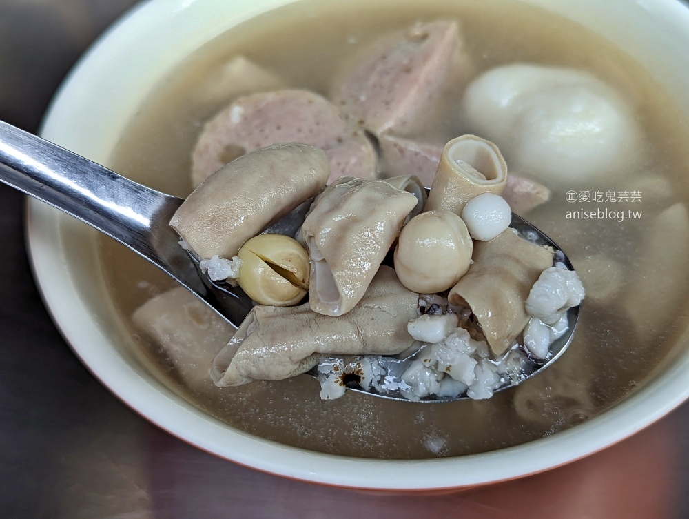 三條路油飯排骨酥湯，萬華環南市場宵夜限定美食(姊姊食記)