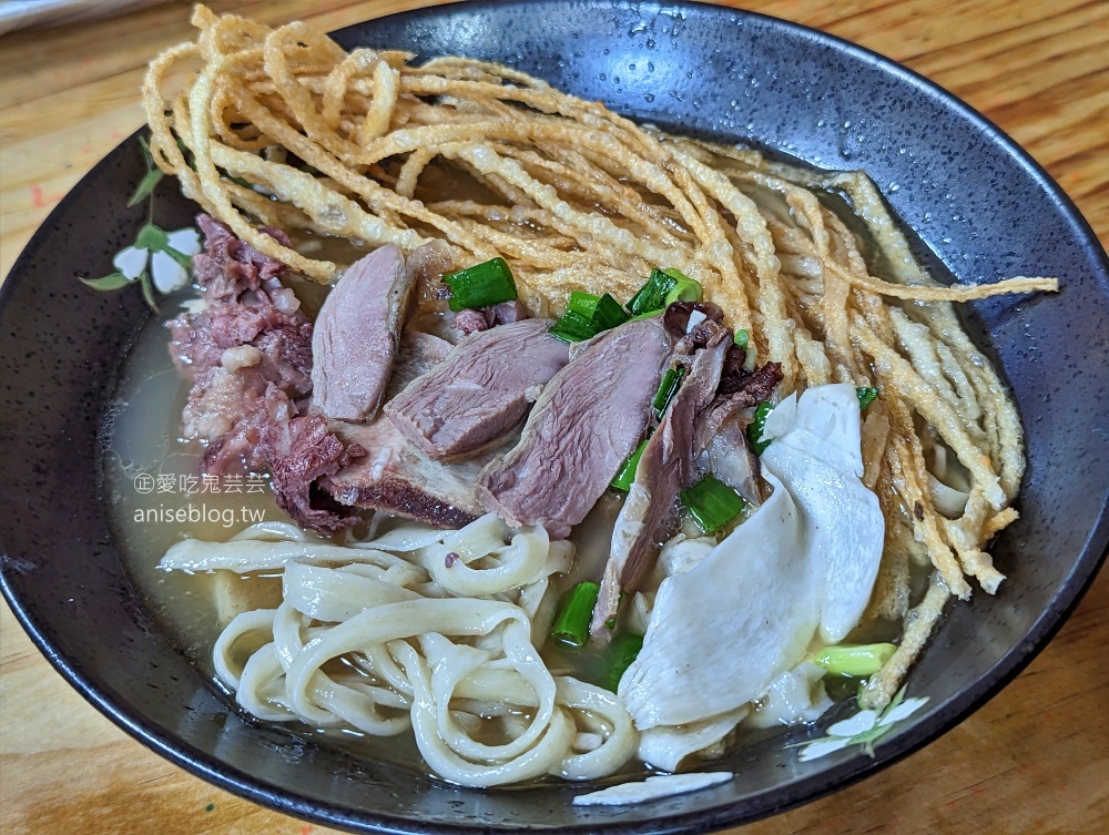 胡同彭家老舖新疆拉麵，羊肉饊子雙拚很滿足，桃園南崁美食(姊姊食記)