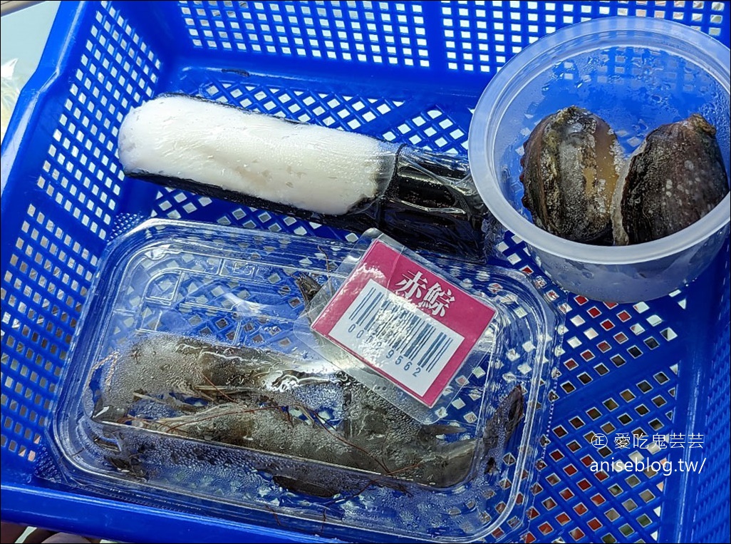 溪和水產觀光工廠，DIY燙海鮮、米仙貝、三角飯糰，還有美味的海鮮料理哦！