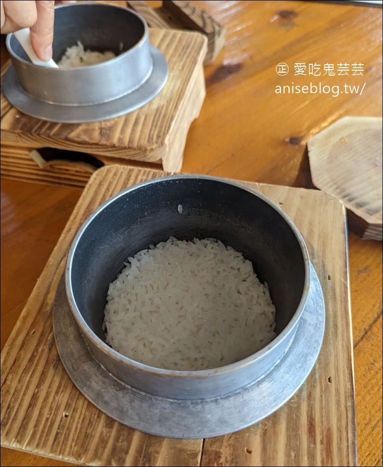 溪和水產觀光工廠，DIY燙海鮮、米仙貝、三角飯糰，還有美味的海鮮料理哦！