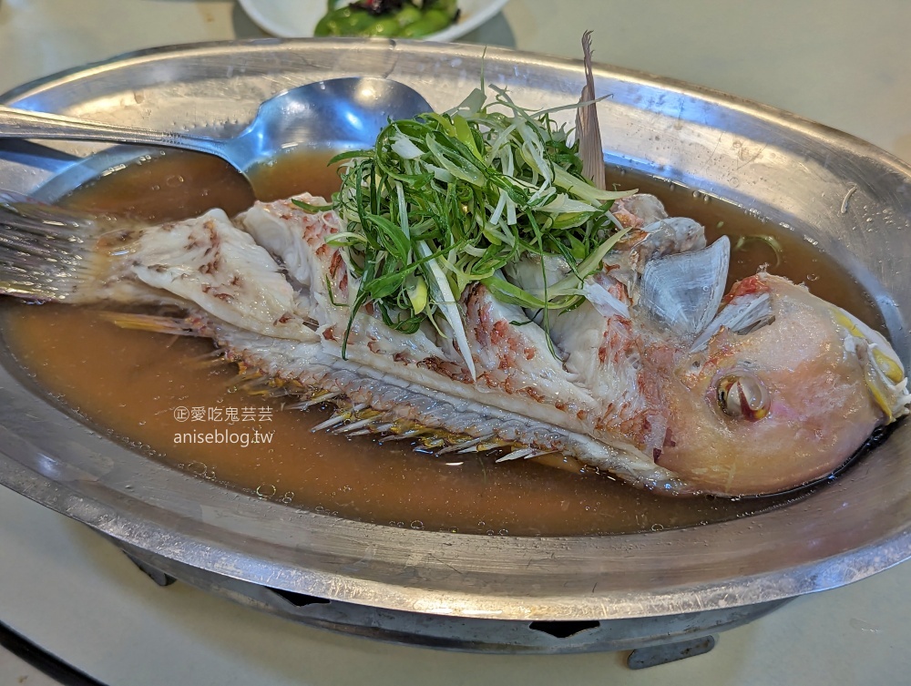 漁家鄉海鮮餐廳，花蟹正肥美，北海岸萬里龜吼漁港美食(姊姊食記)