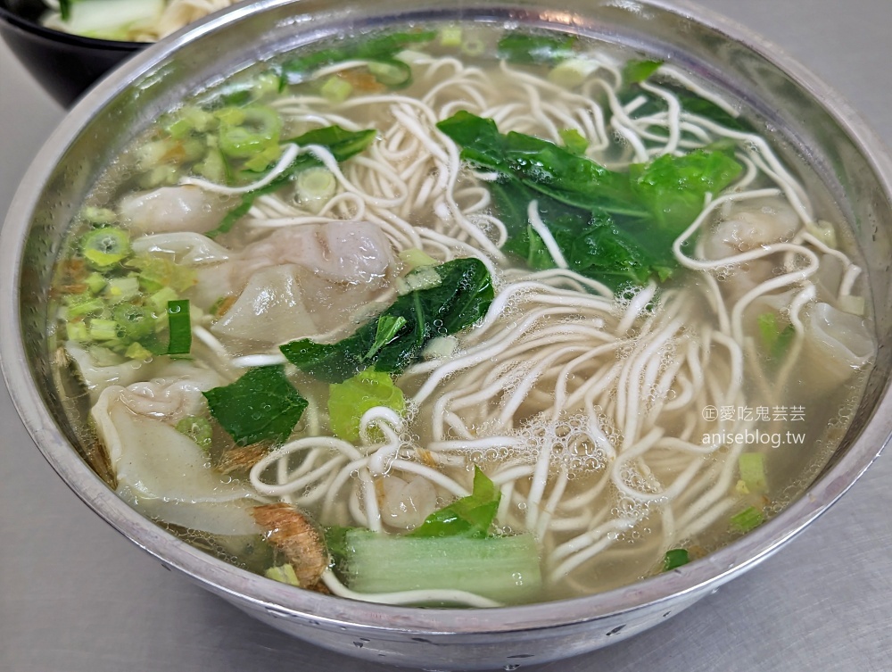 基隆智光乾拌麵，滷味是招牌點好點滿，東岸基隆塔美食(姊姊食記)