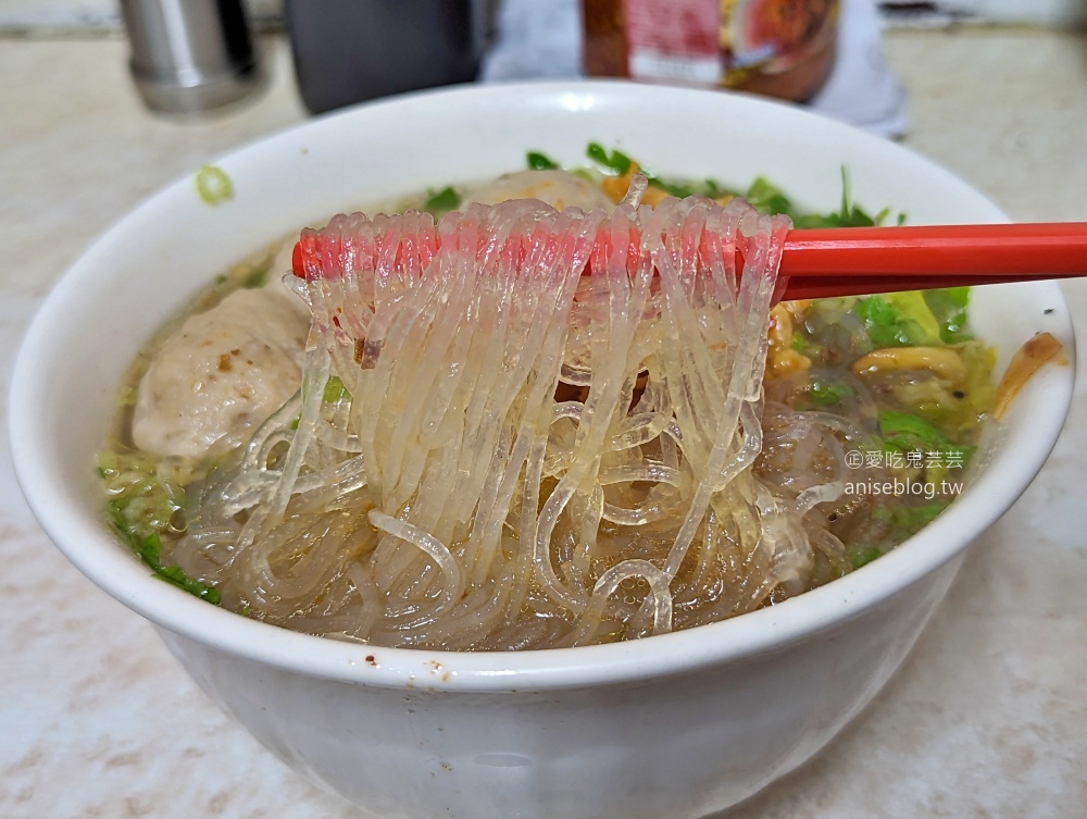 仁愛魚丸冬粉，辣泡菜加好加滿，捷運大安站美食(姊姊食記)