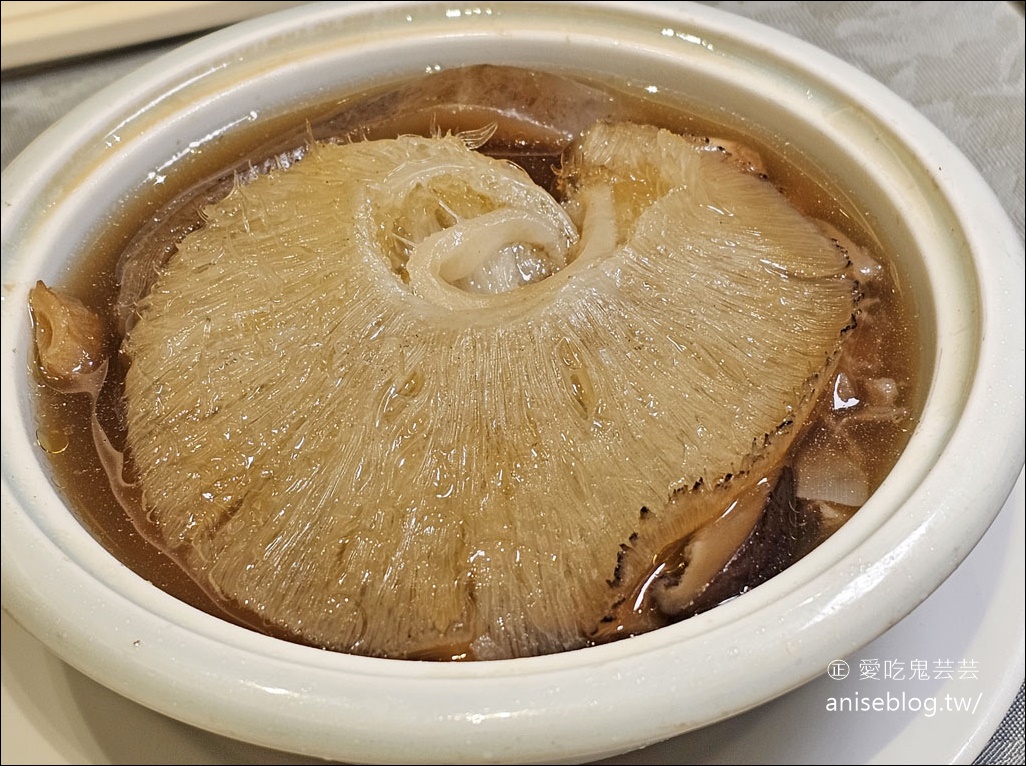 蓬萊邨@台北福華大飯店，年前聚餐歡樂聚，黏錢菜第一次吃欸！