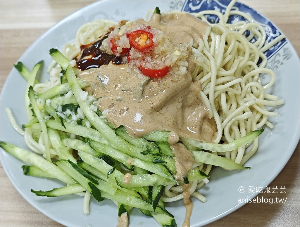 大吉林涼麵，蒜頭辣椒醬必加！@捷運行天宮站美食