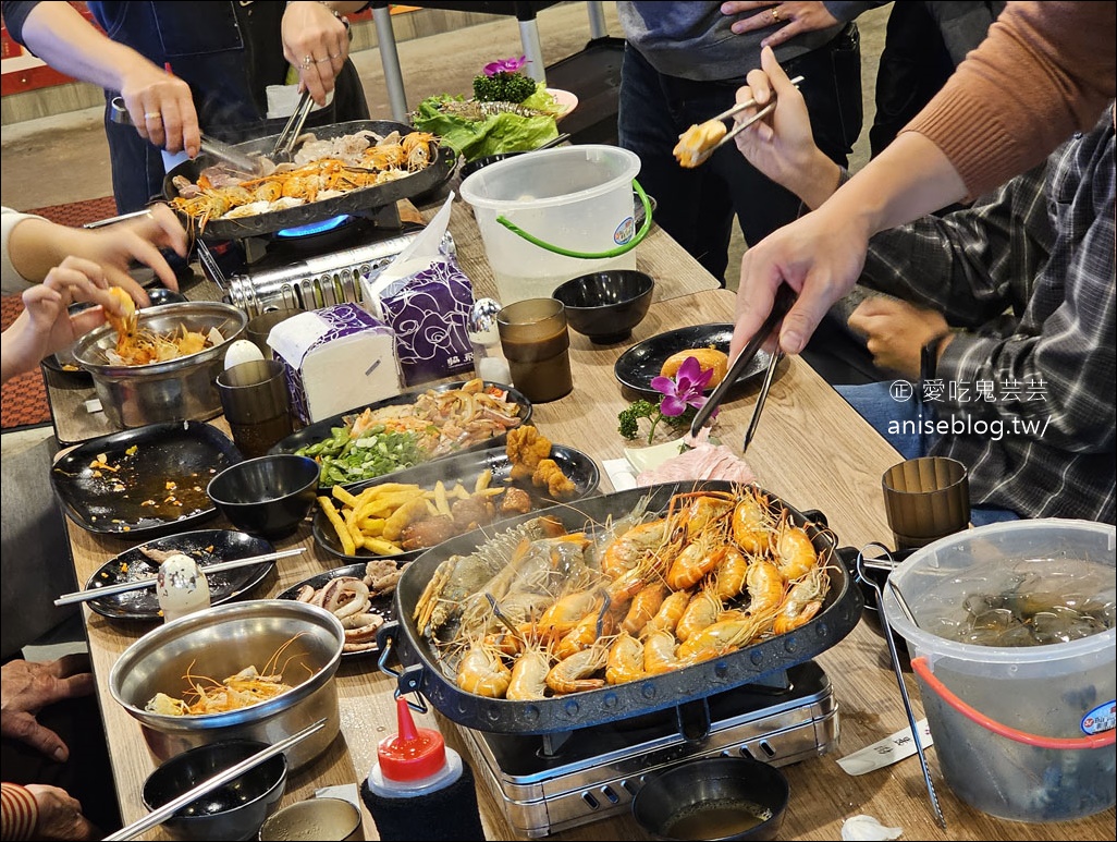 泰蝦PA泰國蝦滑水道吃到飽，+299再享5種料理活蝦吃到飽，各種贈獎活動嗨翻天