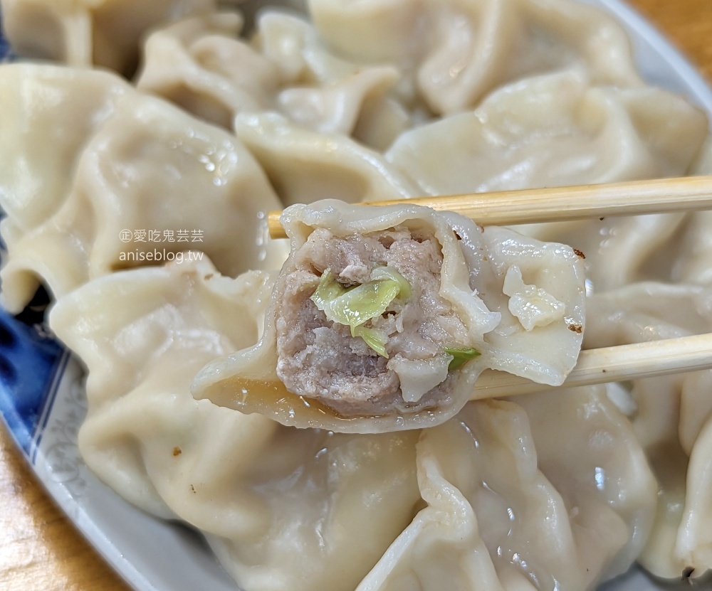 阿財鍋貼，桃園夜市人氣排隊美食(姊姊食記)