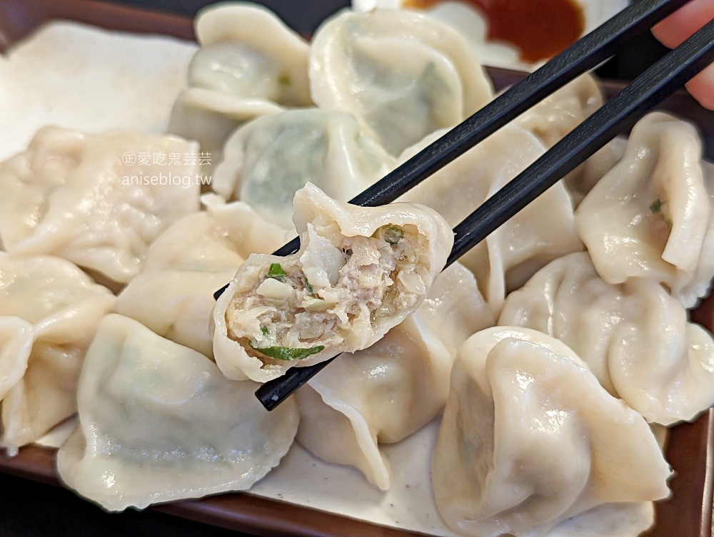 牛膳坊，在夢幻水族箱旁吃牛肉麵，基隆塔下覓食好去處(姊姊食記)