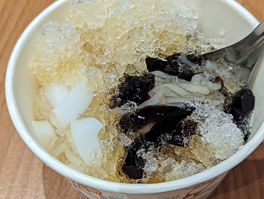 一家人粉條冰，搬遷至雨農路後再訪，板橋冰品美食(姊姊食記)