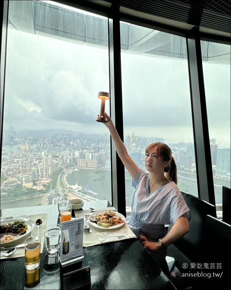 澳門旅遊塔360度旋轉餐廳+觀景台，文末告訴你哪裡拍澳門旅遊塔才漂亮！