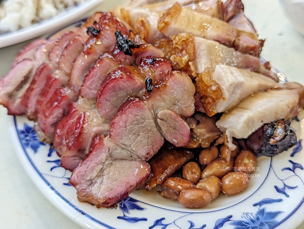 港宏燒臘，厚實叉燒、脆皮燒肉、美味燒鴨，新莊輔大美食(姊姊食記)