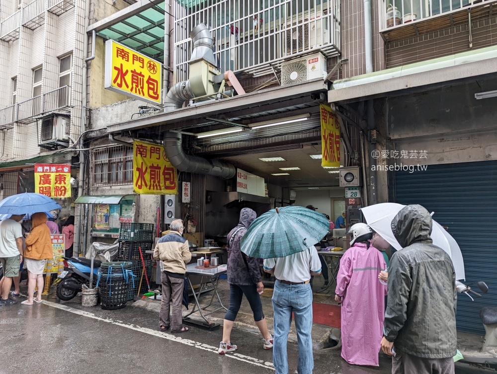 林記水煎包，出爐就瞬間秒殺的排隊美食，桃園南門市場早餐(姊姊食記)