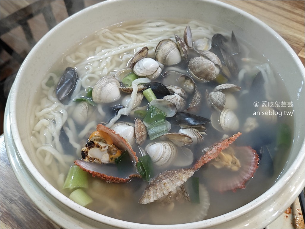 海雲台美食 | 31cm 海鮮刀削麵，超鮮美大碗海鮮麵，好吃！