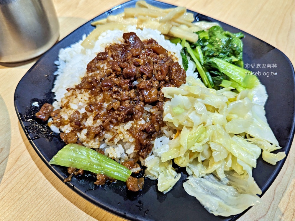 士林站榮華市場裡的美食老店-三福排骨(姊姊食記)