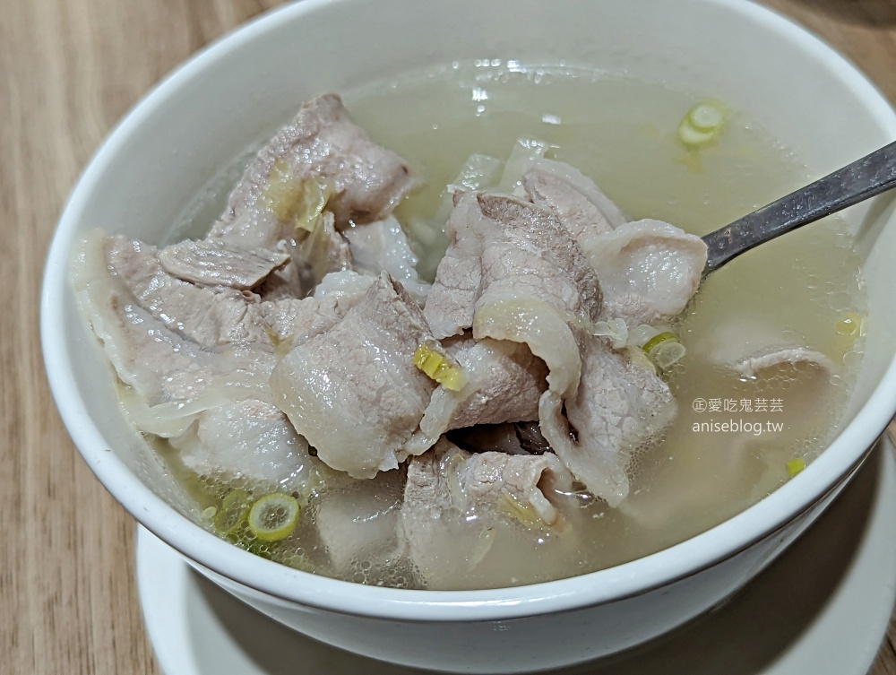 永和平價鼎泰豐，小本經營排骨炒飯加點辣椒更讚(姊姊食記)