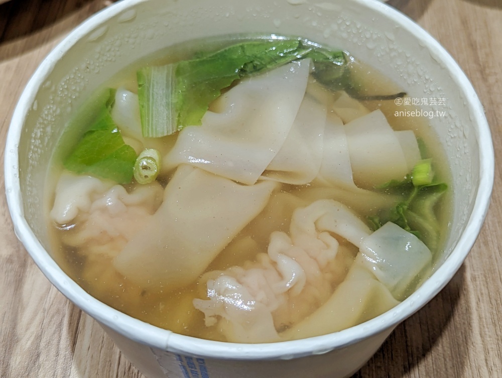 永和平價鼎泰豐，小本經營排骨炒飯加點辣椒更讚(姊姊食記)