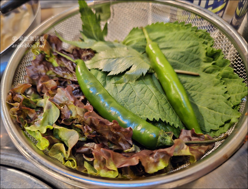 西面美食 | 釜山宅烤肉，超厚超大塊烤肉很過癮，搭配酸白菜很解膩