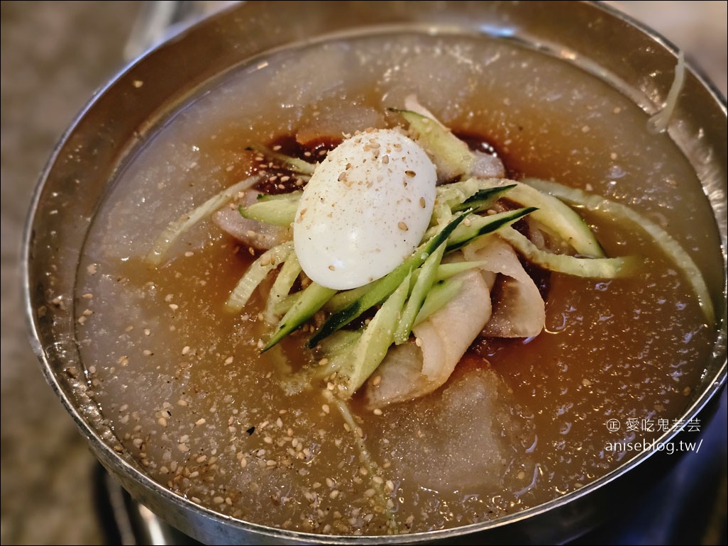 西面美食 | 釜山宅烤肉，超厚超大塊烤肉很過癮，搭配酸白菜很解膩