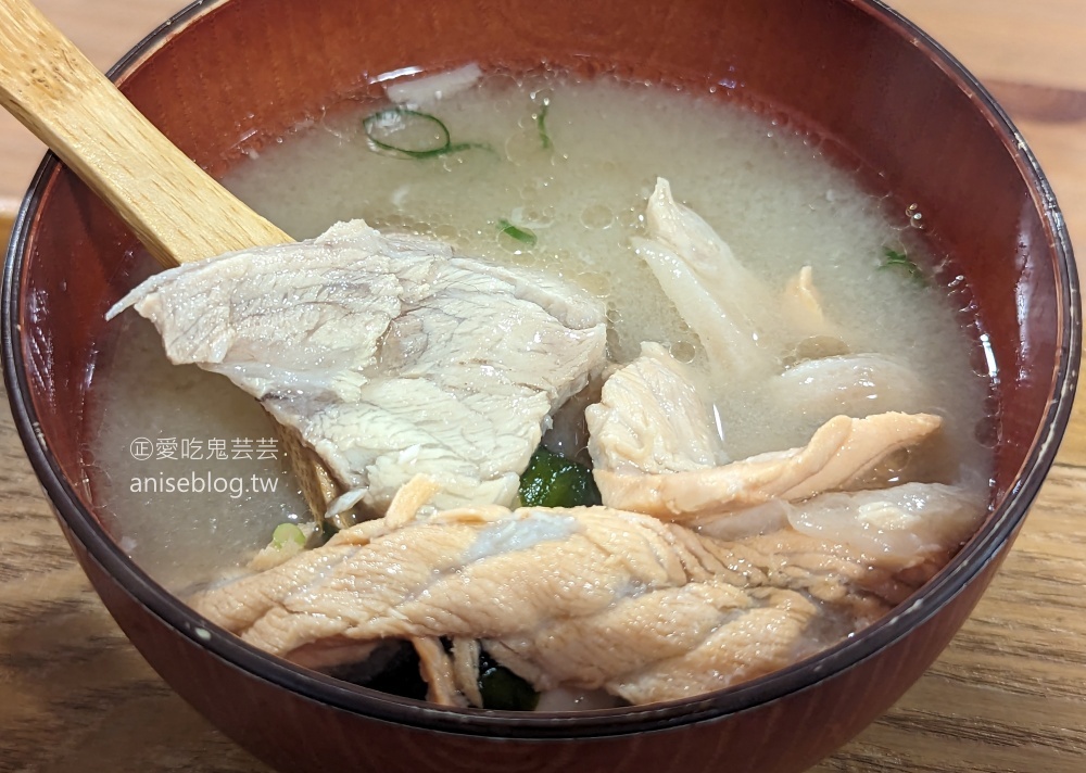 神樂市場，隱身菜市場裡的美味海鮮丼(姊姊食記)