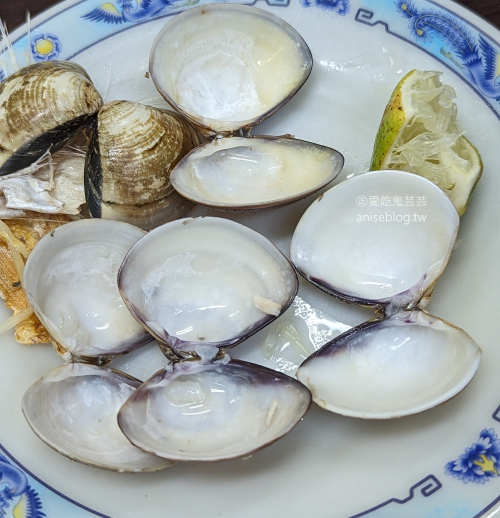 東石順蚵仔煎海產粥，料好實在的萬華美食(姊姊食記)