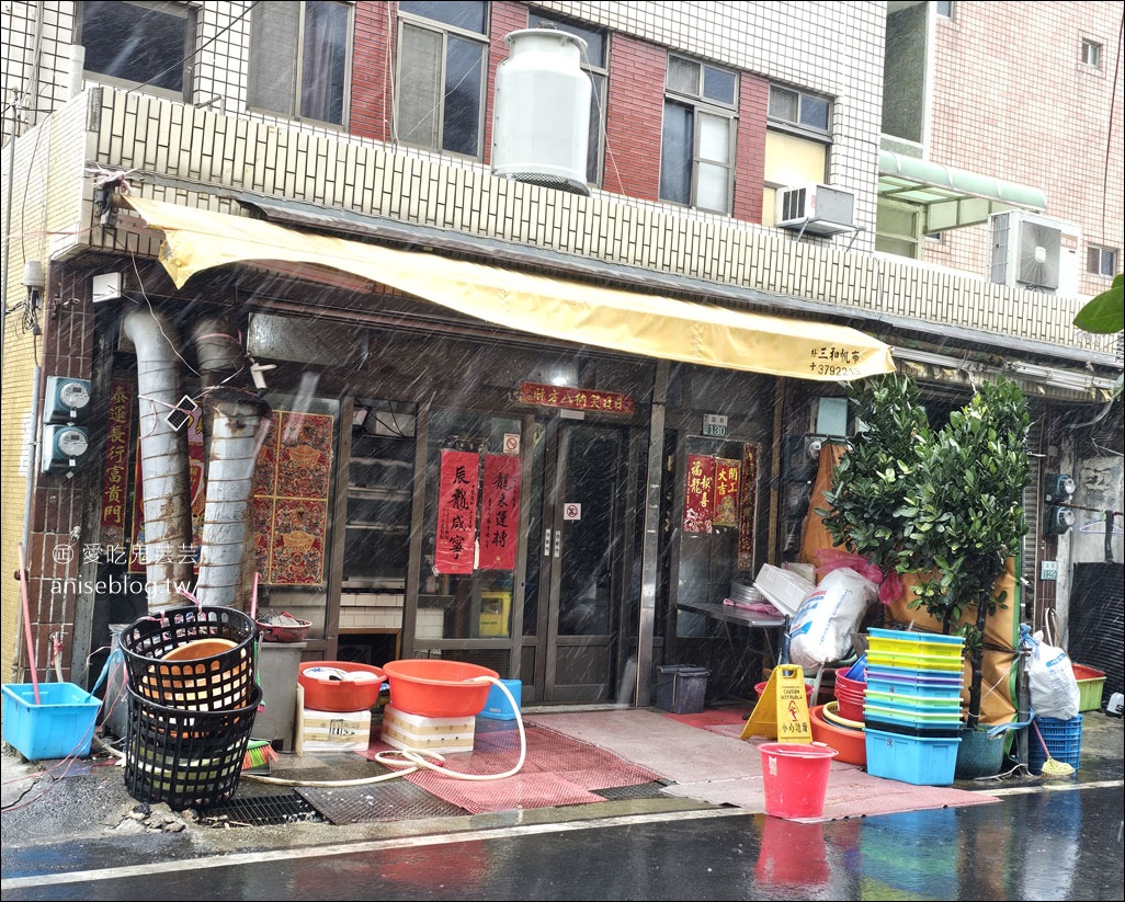 東石海鮮 | 明華海產食堂，激推超厚烏魚子、菜脯蚵湯、蚵仔麵線…啊都好吃啦！