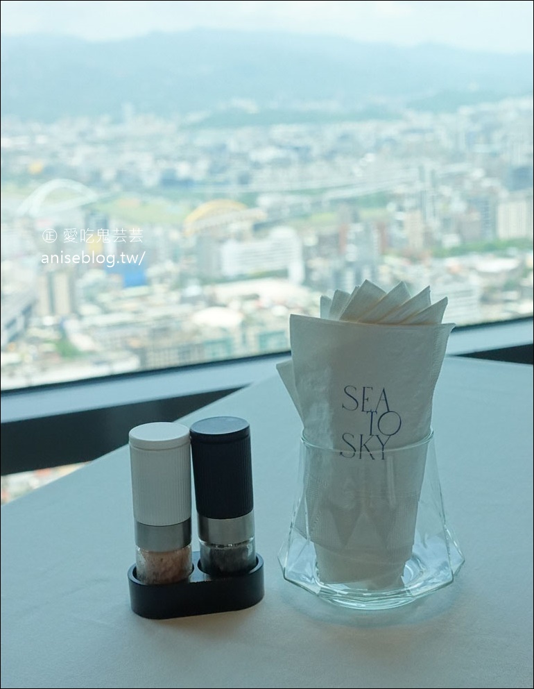 SEA TO SKY，台北無敵景觀海鮮餐廳，馬祖淡菜也太銷魂😍