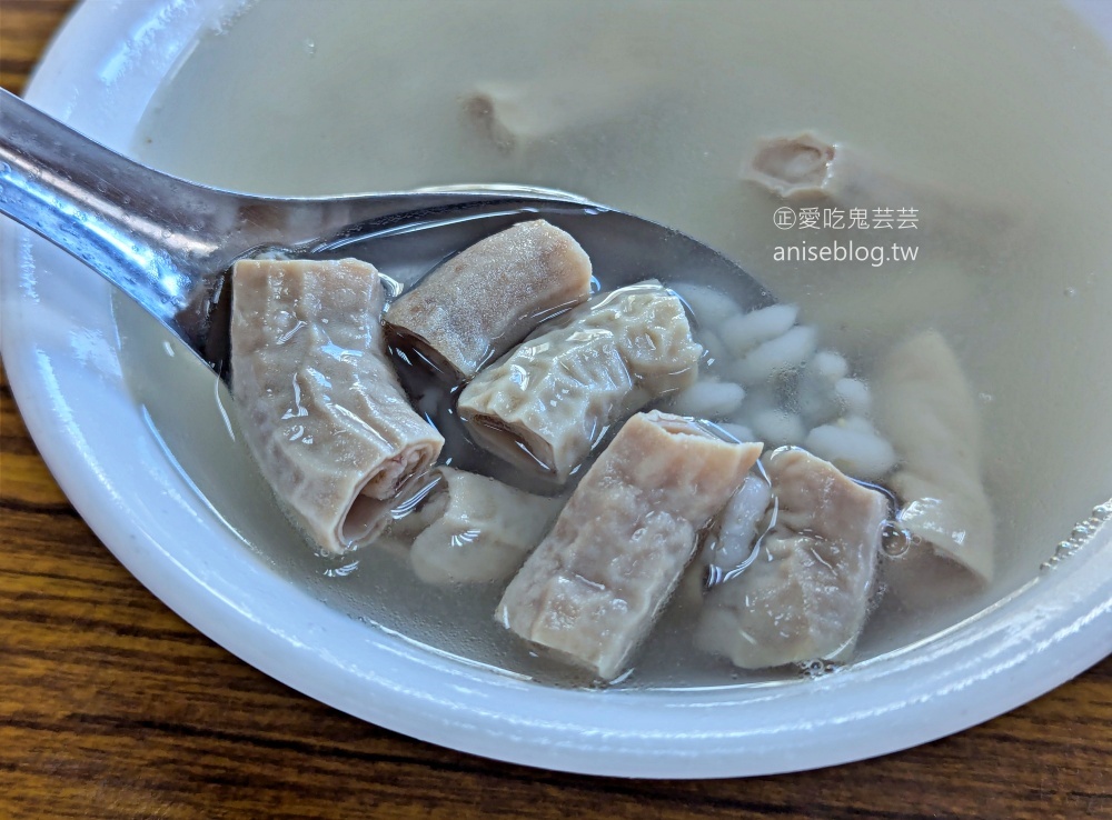 良泉小吃油飯、甜不辣，桃園南門市場旁美食(姊姊食記)