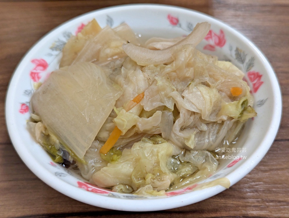 何家排骨酥，捷運西門站美食小吃(姊姊食記)