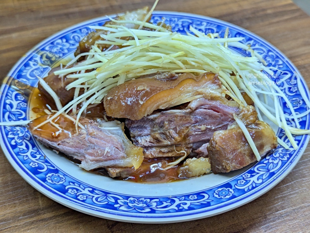 長腳麵食豬腳是招牌，基隆孝三路美食(姊姊食記)