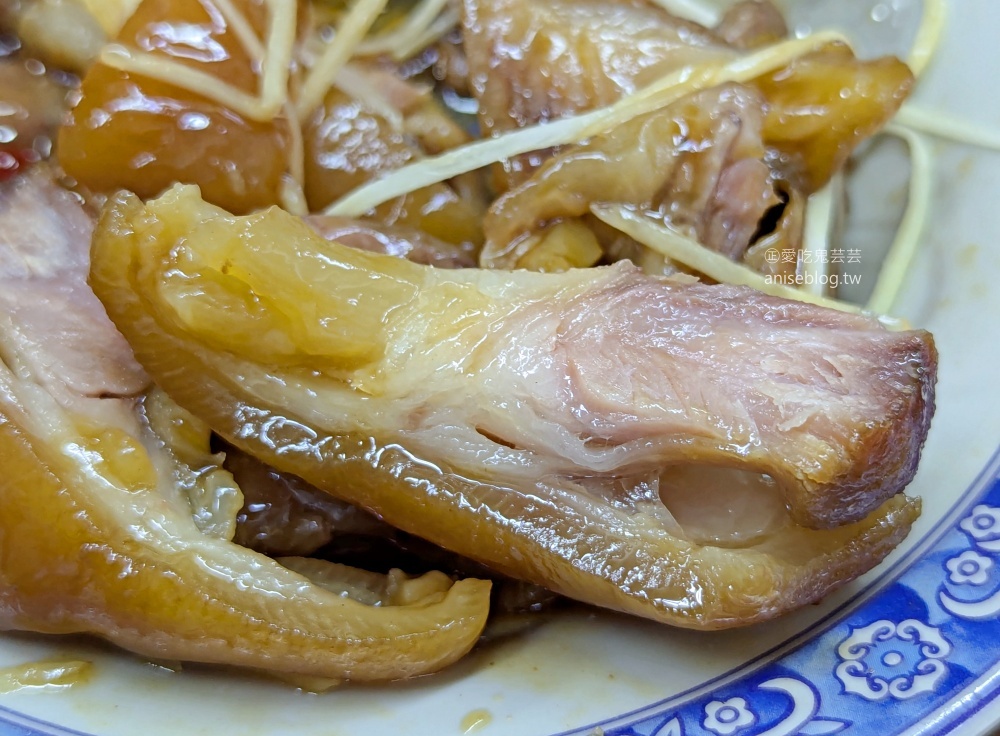 長腳麵食豬腳是招牌，基隆孝三路美食(姊姊食記)