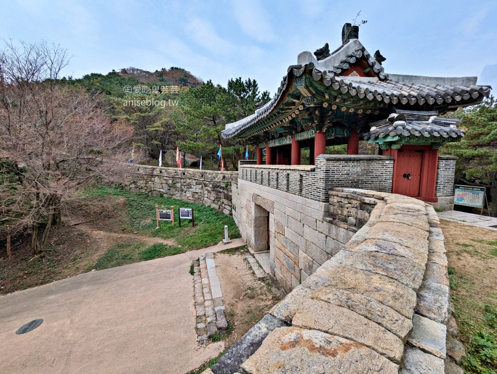 金剛公園纜車，金井山城南門，釜山賞楓景點(姊姊遊記)