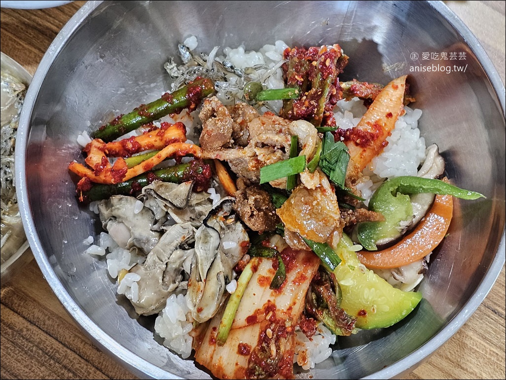 大邱八公山 | 媽媽飯桌(엄마밥상 침산동점)，黑白大廚的媽媽家常料理