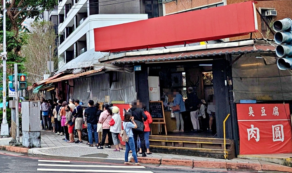 深丘大腸蚵仔麵線，黑白大廚安主廚也朝聖過的板橋美食(姊姊食記)