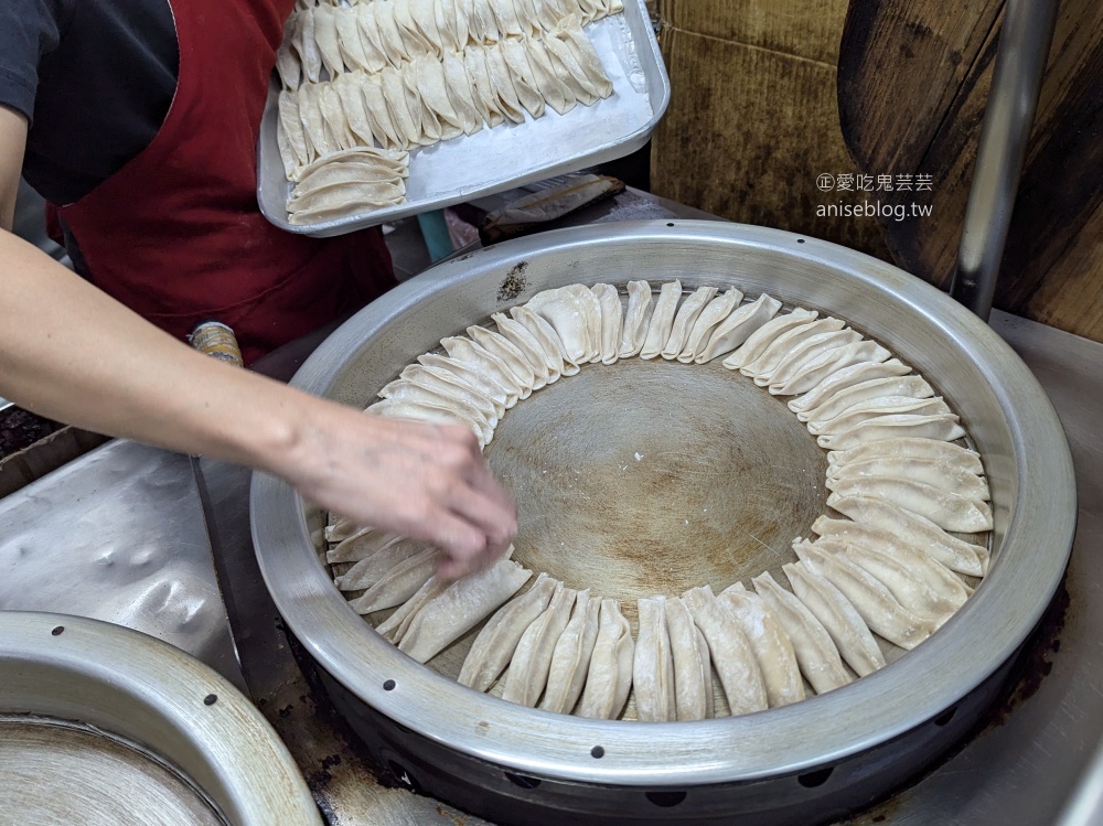 文德鍋貼，內湖在地推薦捷運文德站美食(姊姊食記)