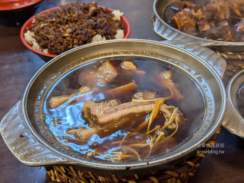 網站近期文章：萬得富爸爸肉骨茶王中王，板橋捷運新埔站美食(姊姊食記)